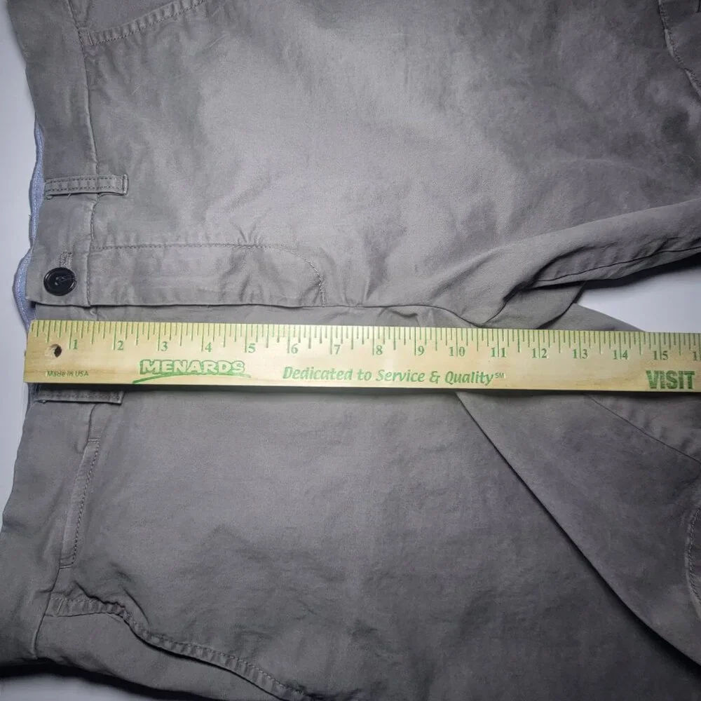 Tommy Hilfiger Mens Gray Chino Style 5 Pocket Shorts Size 34